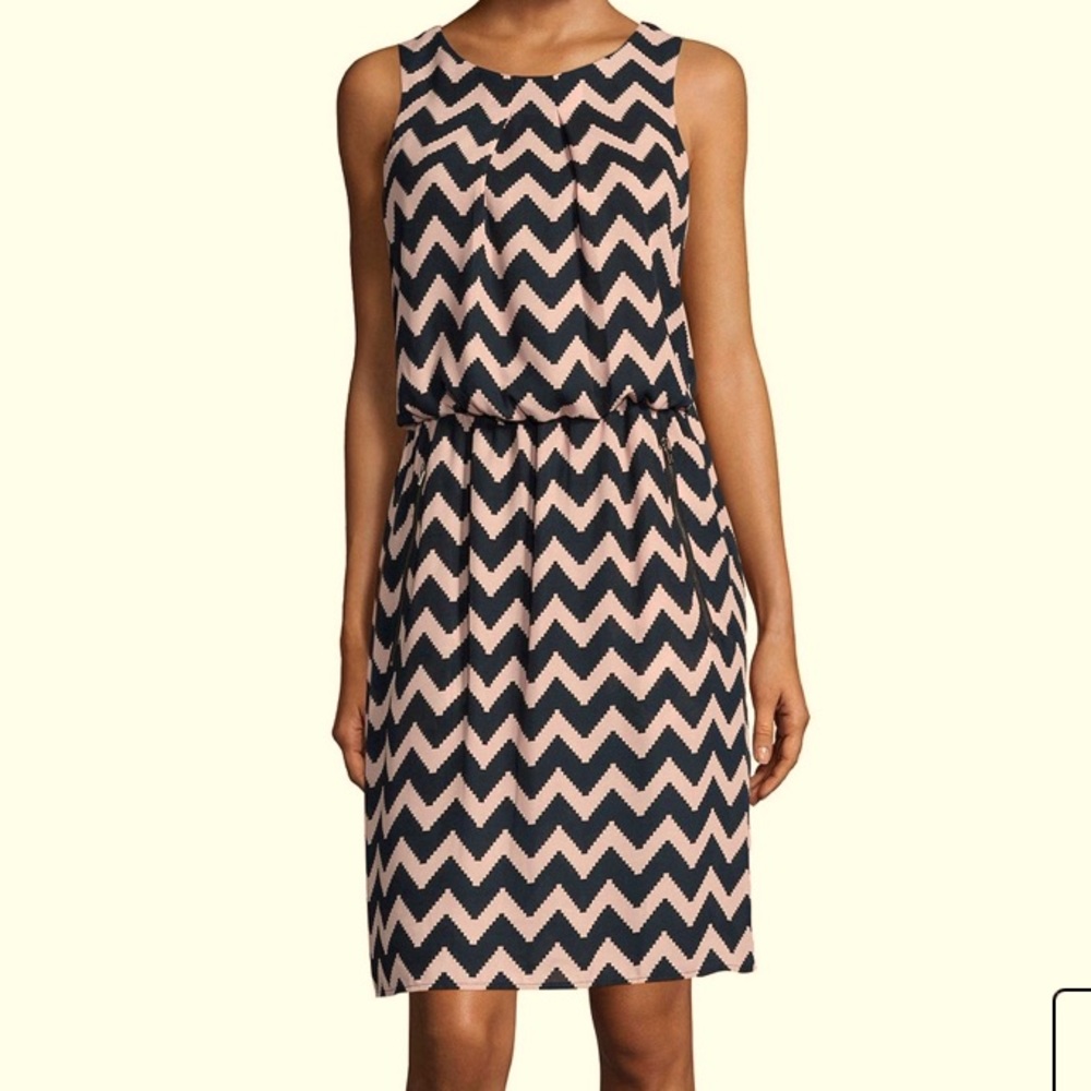 SLNY Dress, Sz 8. Chevron